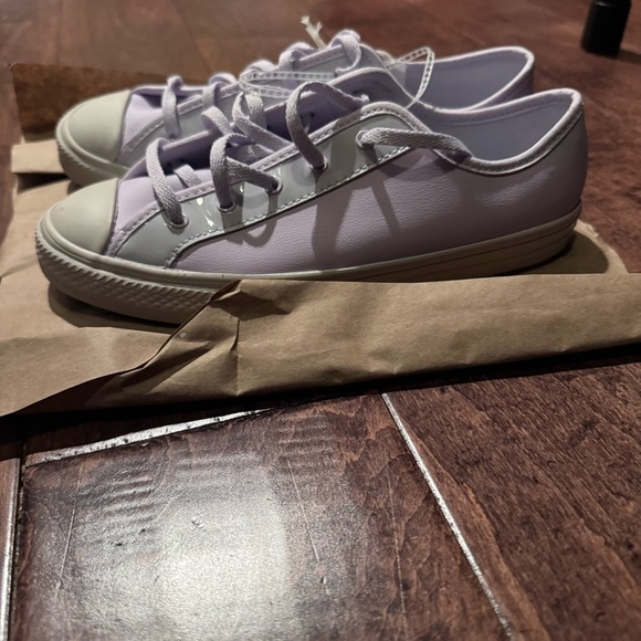 New Women’s Converse Chuck Taylor All Star Dainty Ox Vapor Purple - Picture 3 of 8